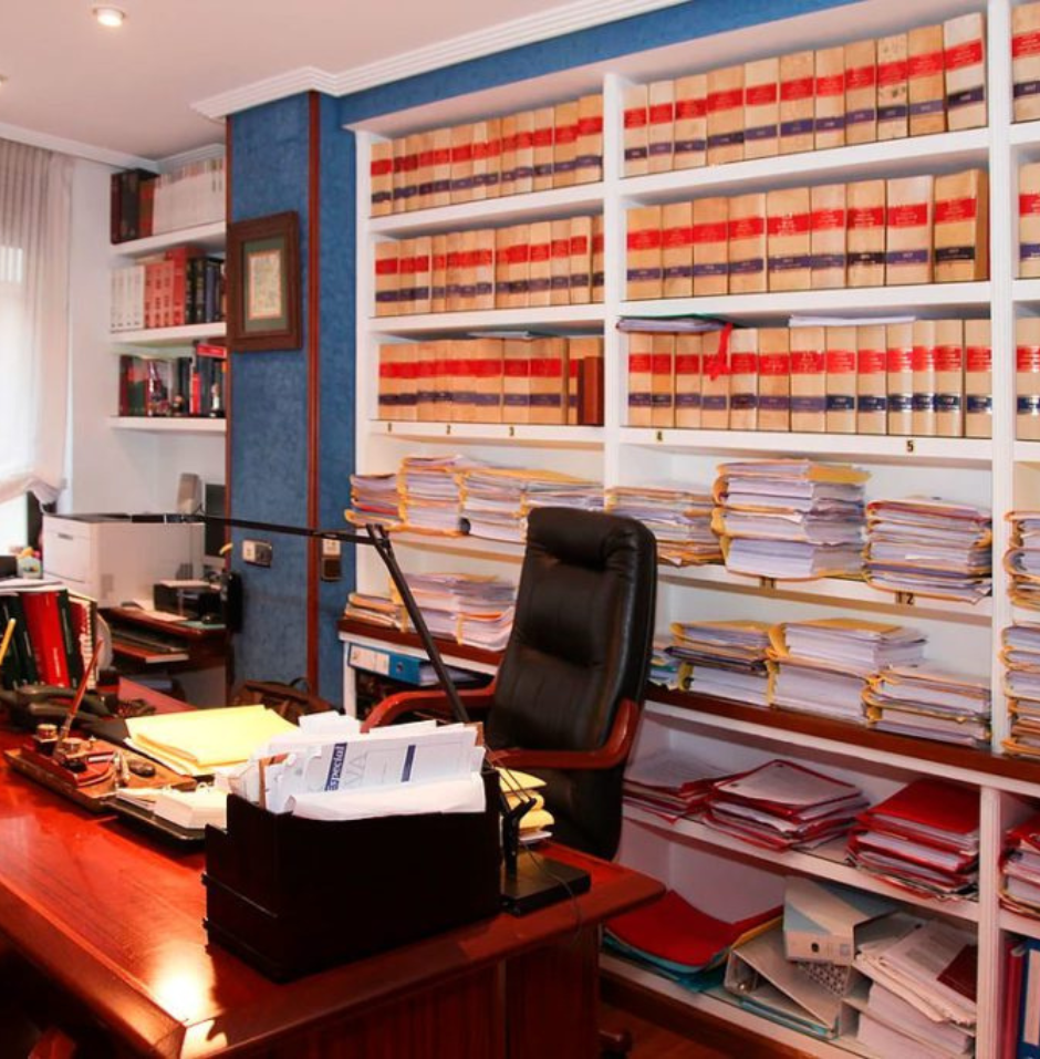 https://luc-law-firm-solicitor-france.com/wp-content/uploads/2025/07/Design-sans-titre-2025-07-31T022207.569.png